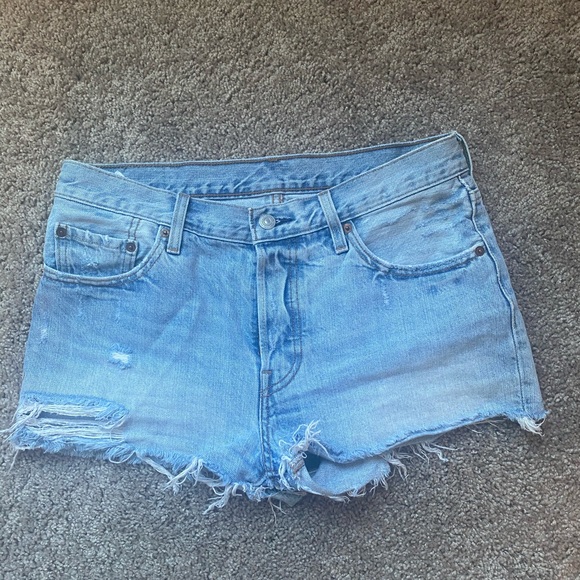 Levi's Pants - LEVIS 501 distressed shorts
